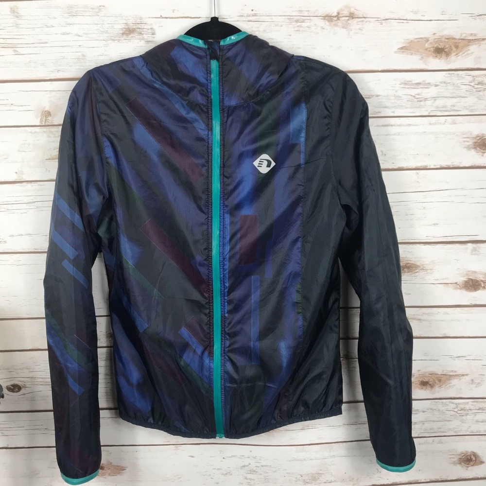 NEWLINE hooded lightweight athletic jacket XS